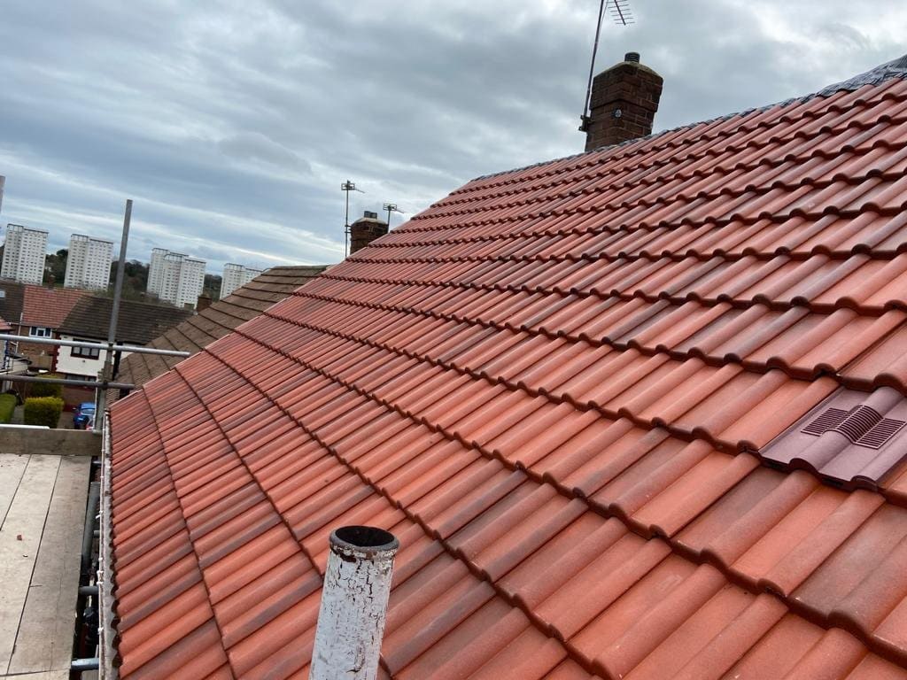 Clay & concrete tile roofing detail
